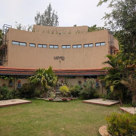 Tathastu Pench Hotel Khawasa Ngoại thất bức ảnh